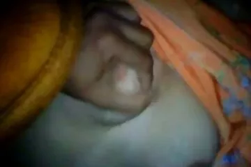 सुंदर सनी सेक्सी मूवी नताशा नृत्य स्ट्रिपटीज़