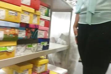 एक तलाकशुदा महिला का एक दोस्त हमसे सनी लियॉन सेक्सी मूवी मिलने के लिए दौड़ता हुआ आया