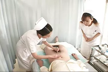 स्त्री रोग विशेषज्ञ युवा रोगी में रुचि रखते सेक्सी मूवी सनी लियोन की थे